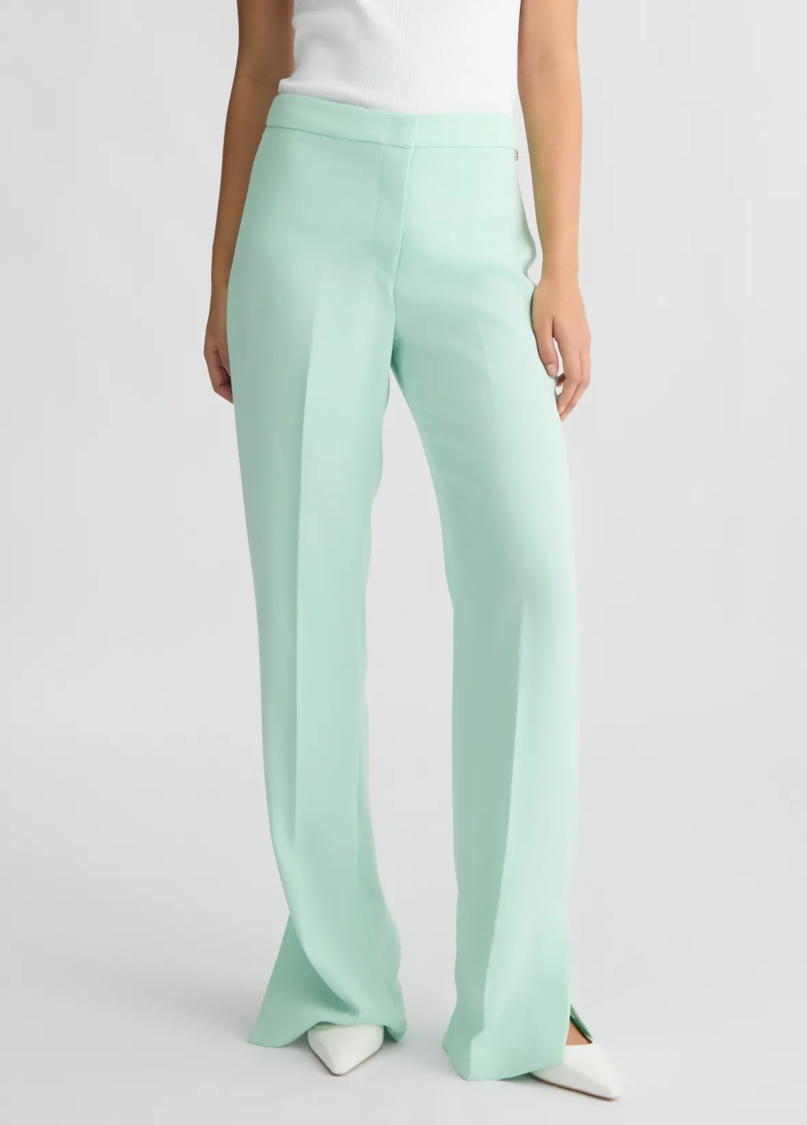 Pantaloni eleganti con spacco