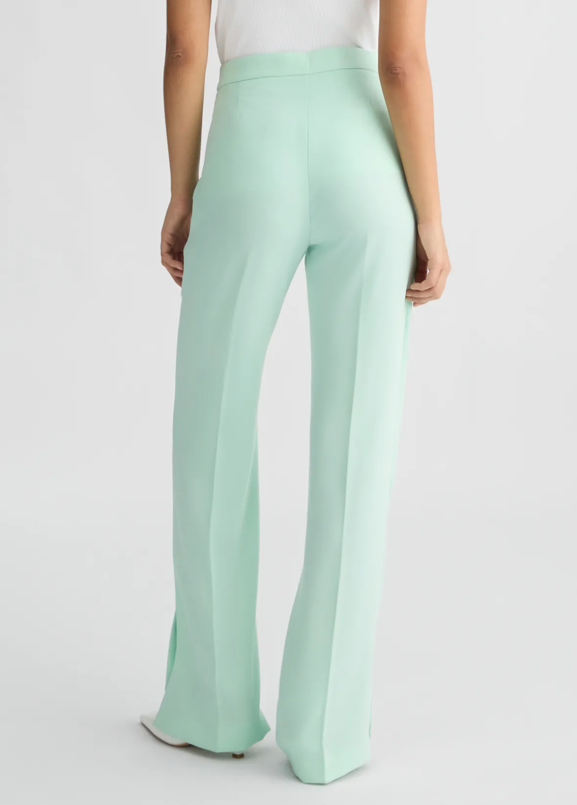 Pantaloni eleganti con spacco