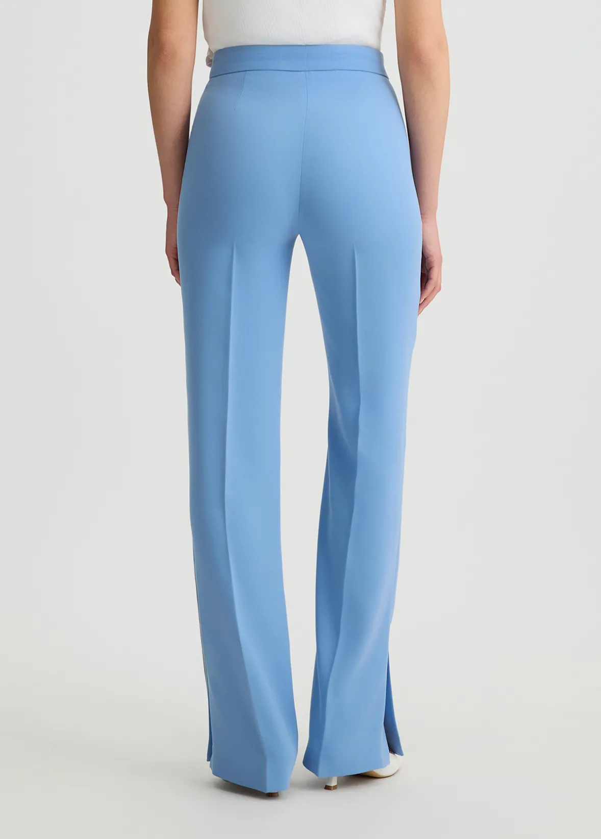 Pantaloni eleganti con spacco