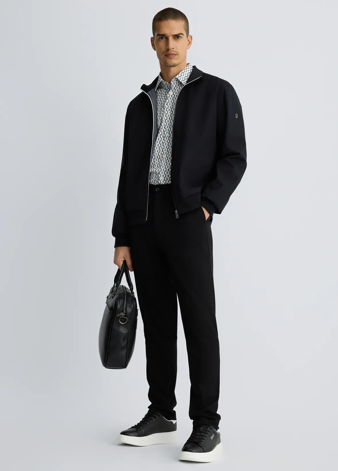 Pantaloni eleganti da uomo