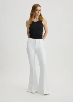 Pantaloni flare