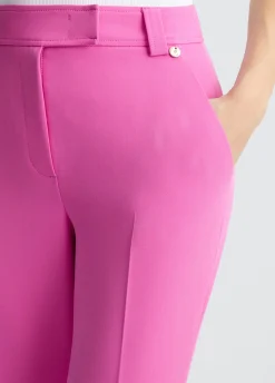 Pantaloni flare