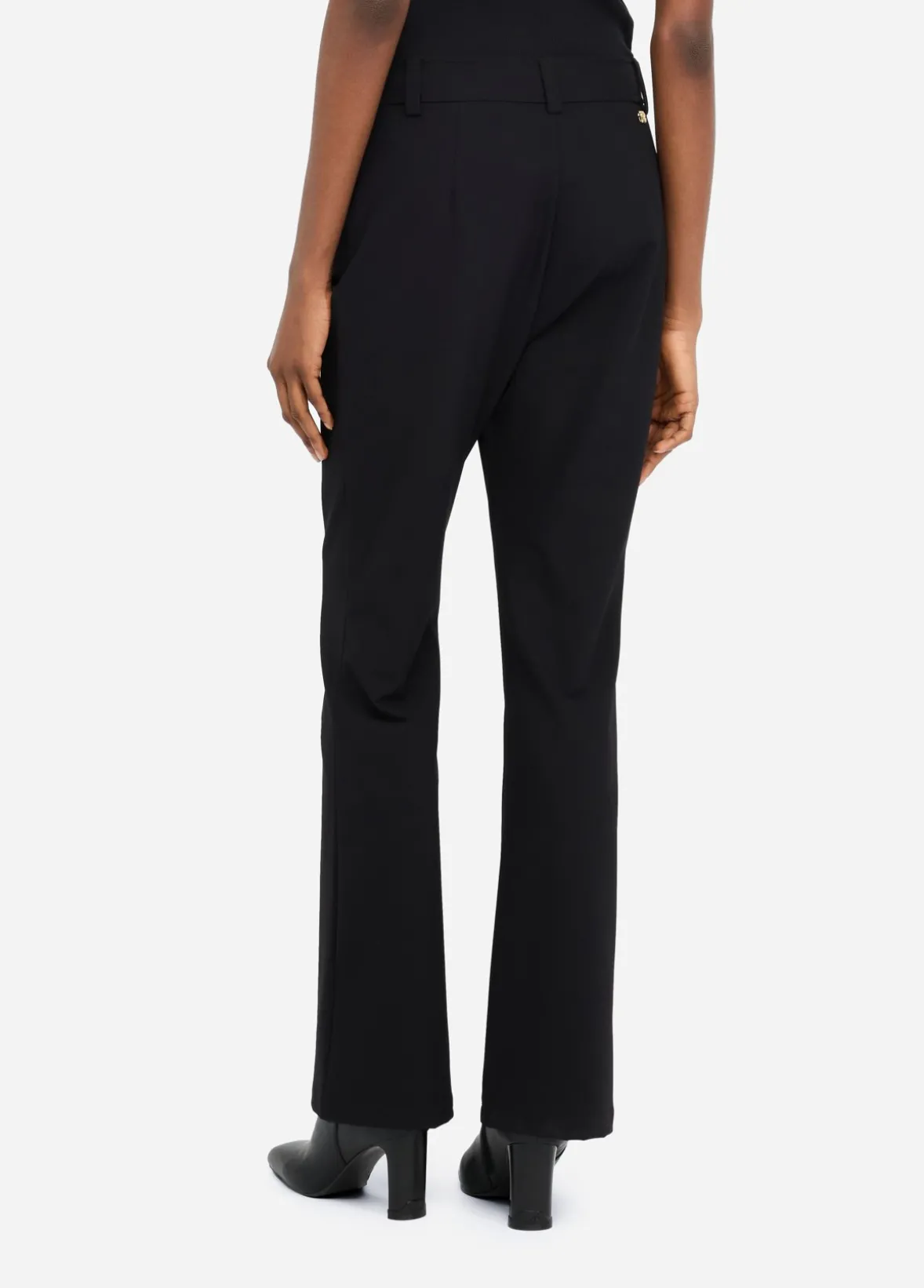 Pantaloni flare a vita alta