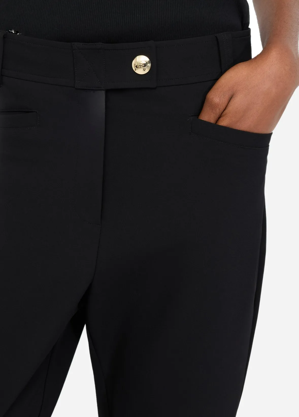 Pantaloni flare a vita alta