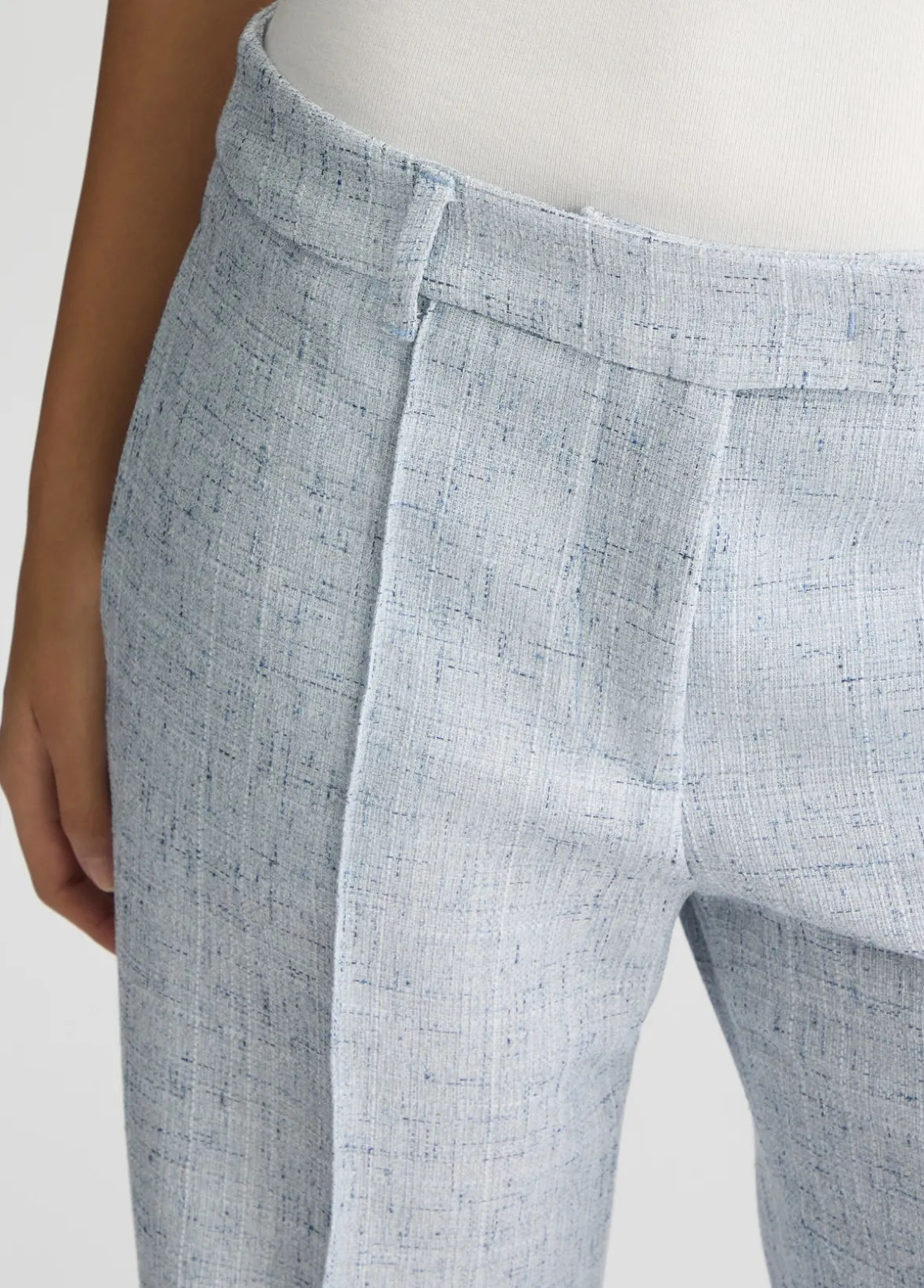 Pantaloni flare a vita alta