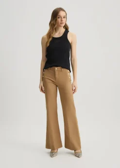 Pantaloni flare con bottoni