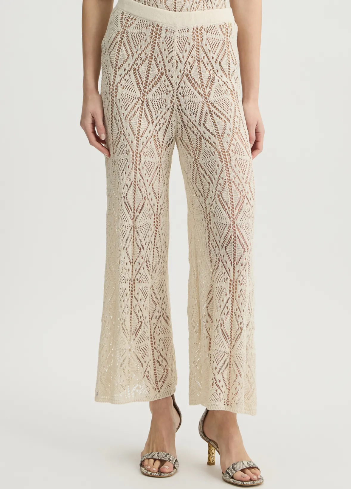 Pantaloni in maglia crochet