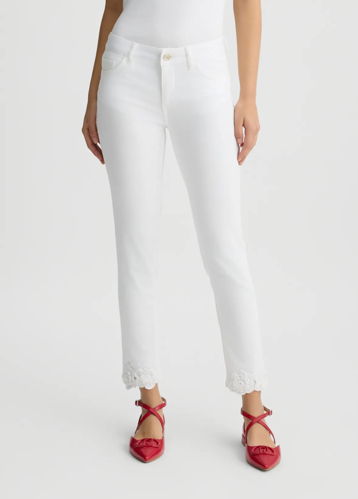 Pantaloni skinny con ricami