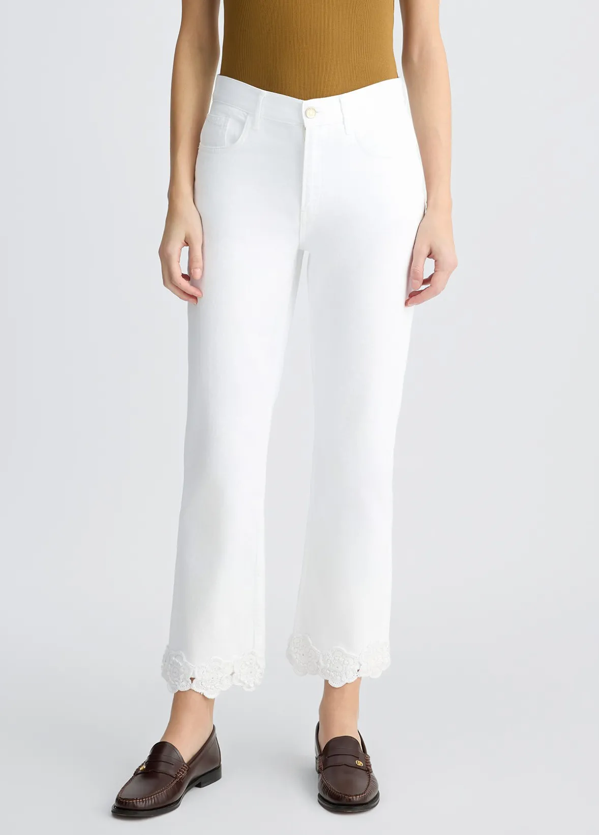 Pantaloni straight con ricamo crochet
