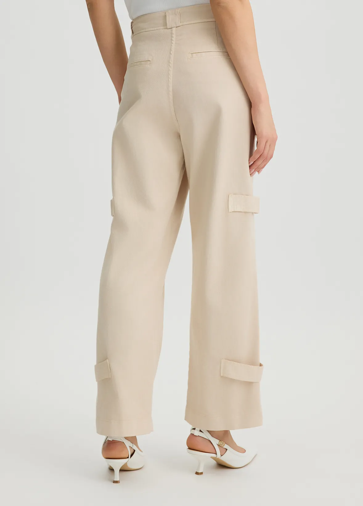 Pantaloni straight con tasche