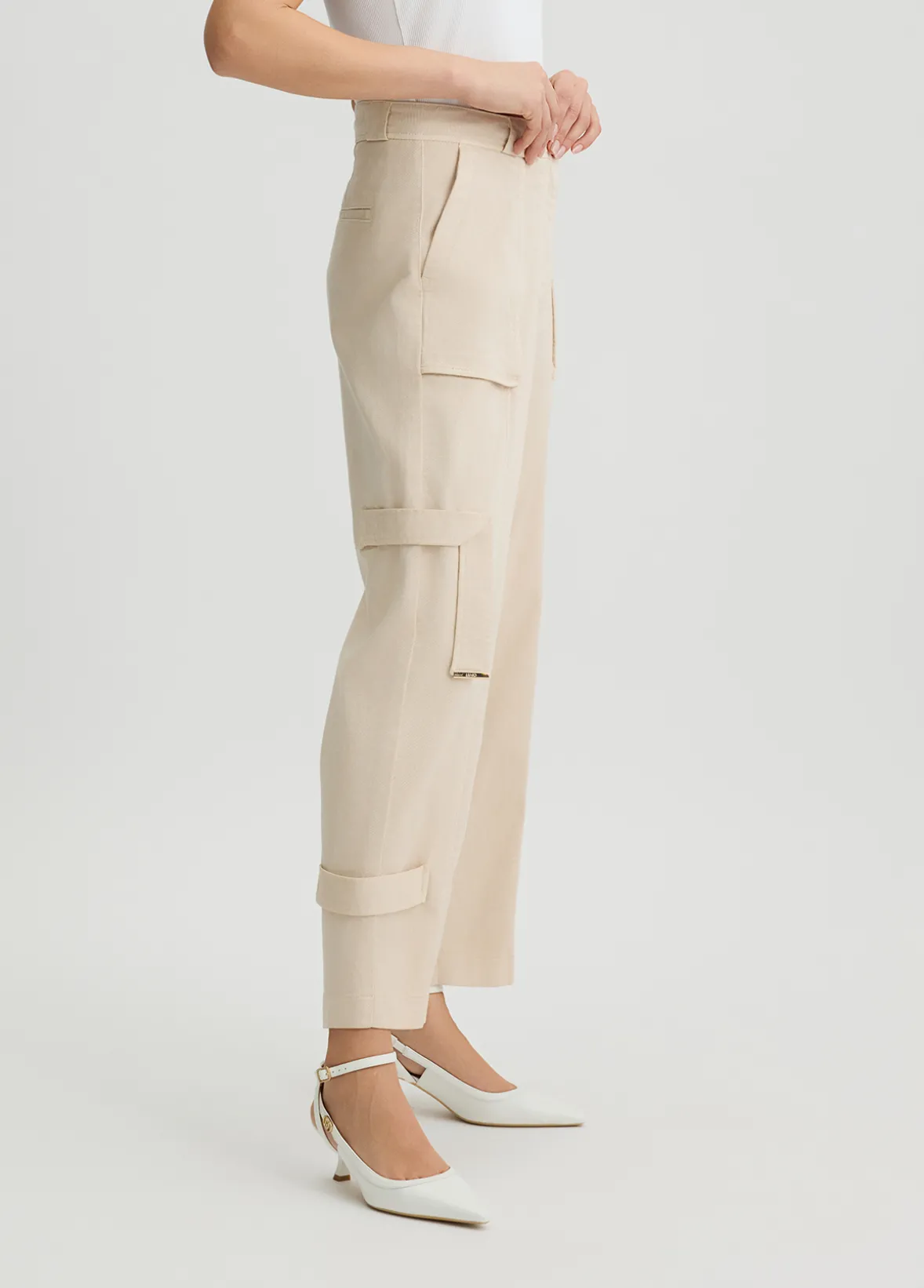 Pantaloni straight con tasche