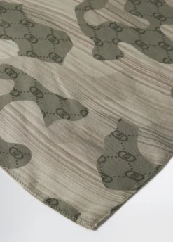 Pashmina camouflage