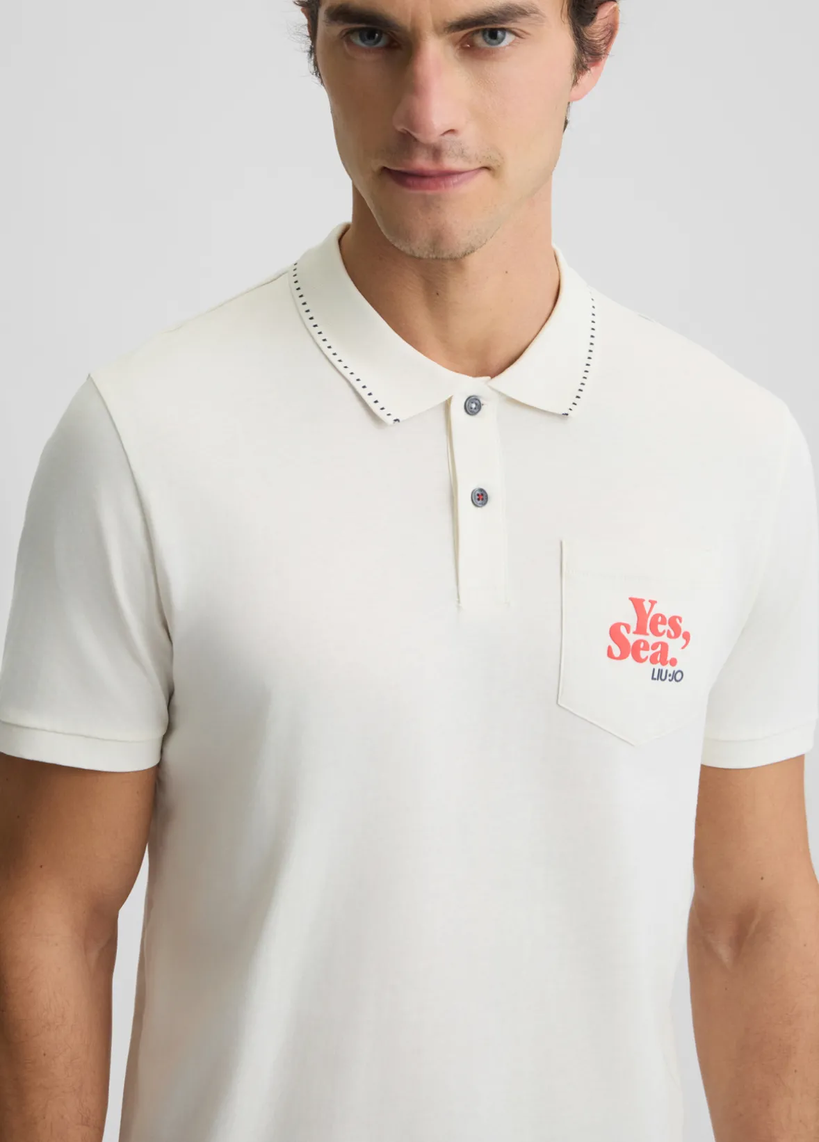 Polo con tasca