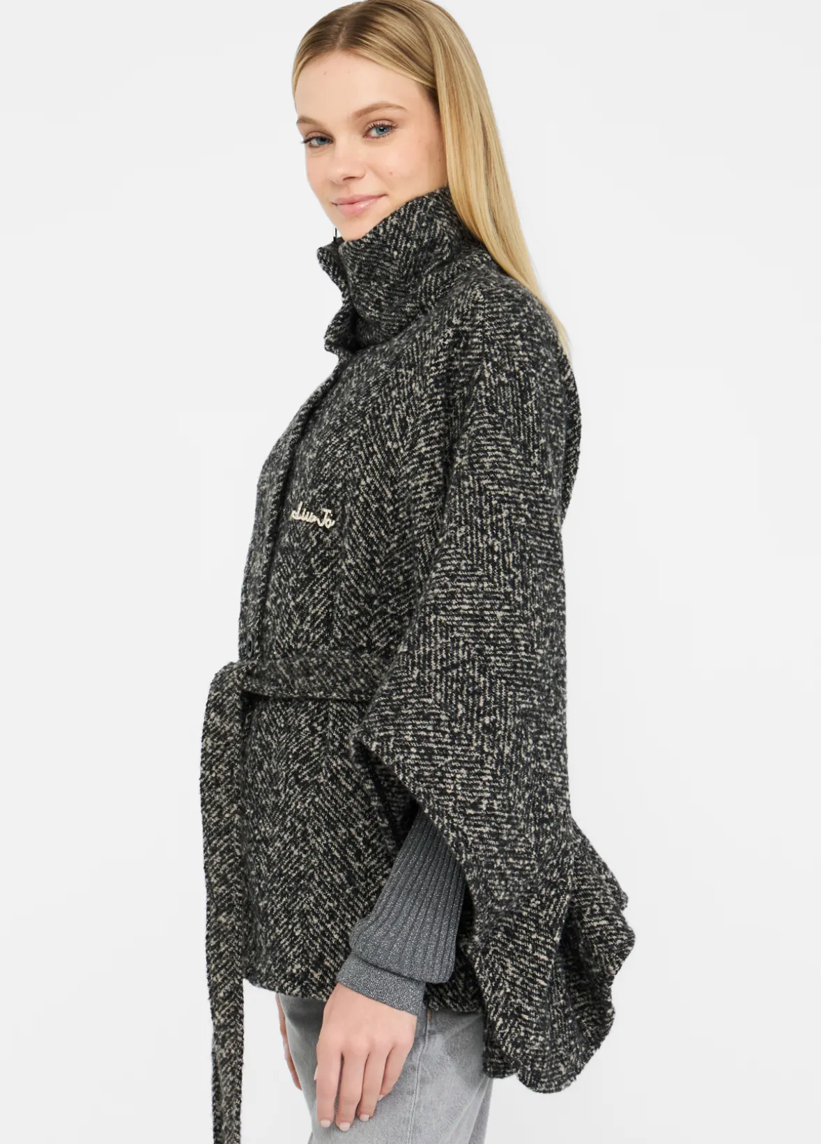 Poncho con cintura