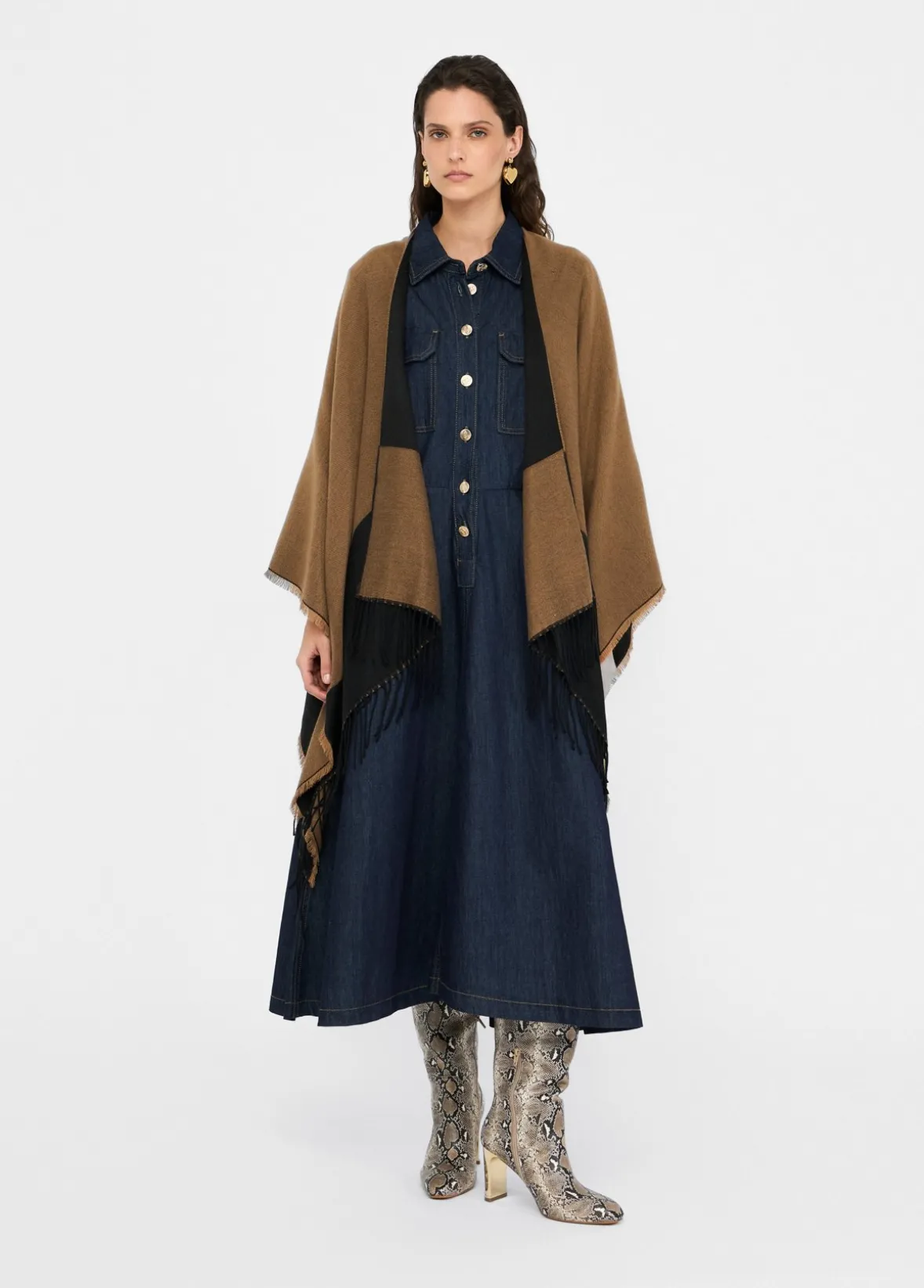 Poncho con logo e frange