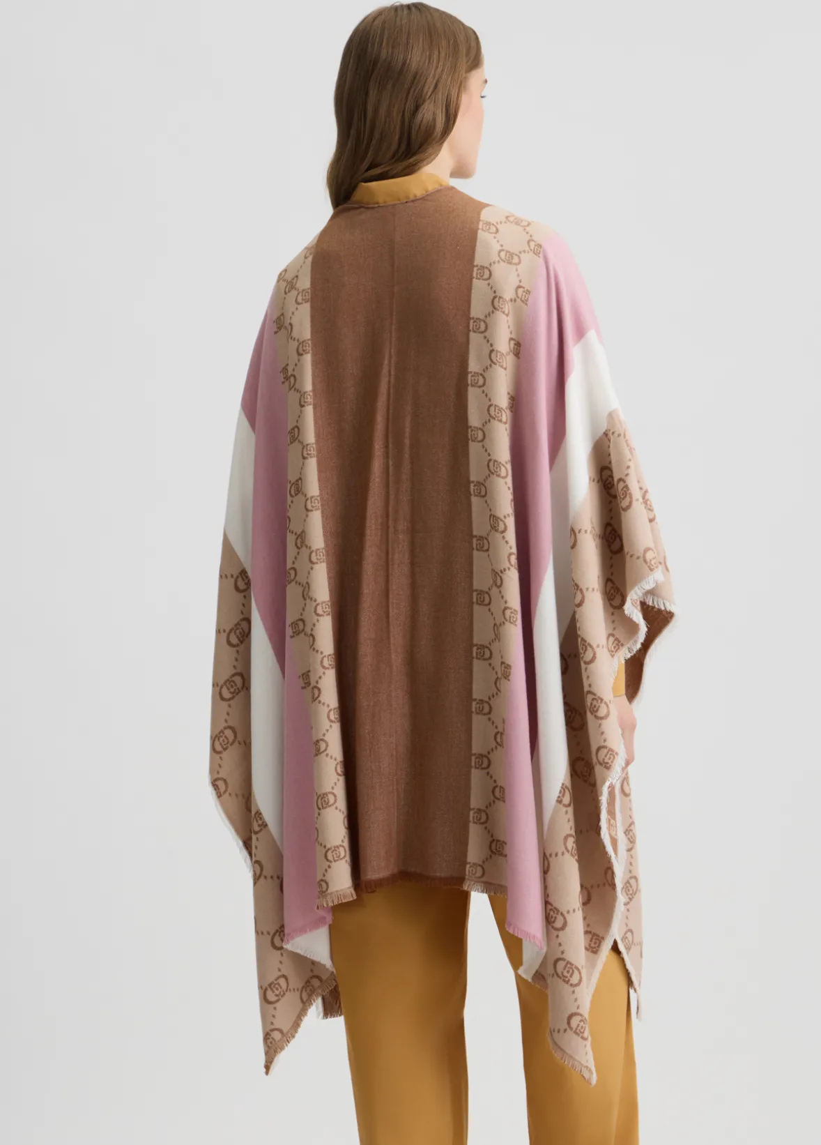 Poncho con logo monogram