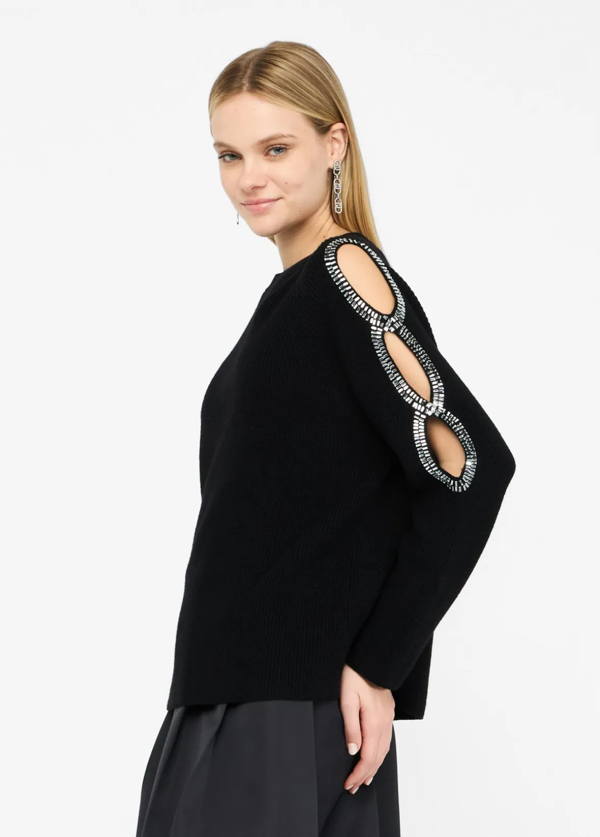 Pullover con cut-out gioiello