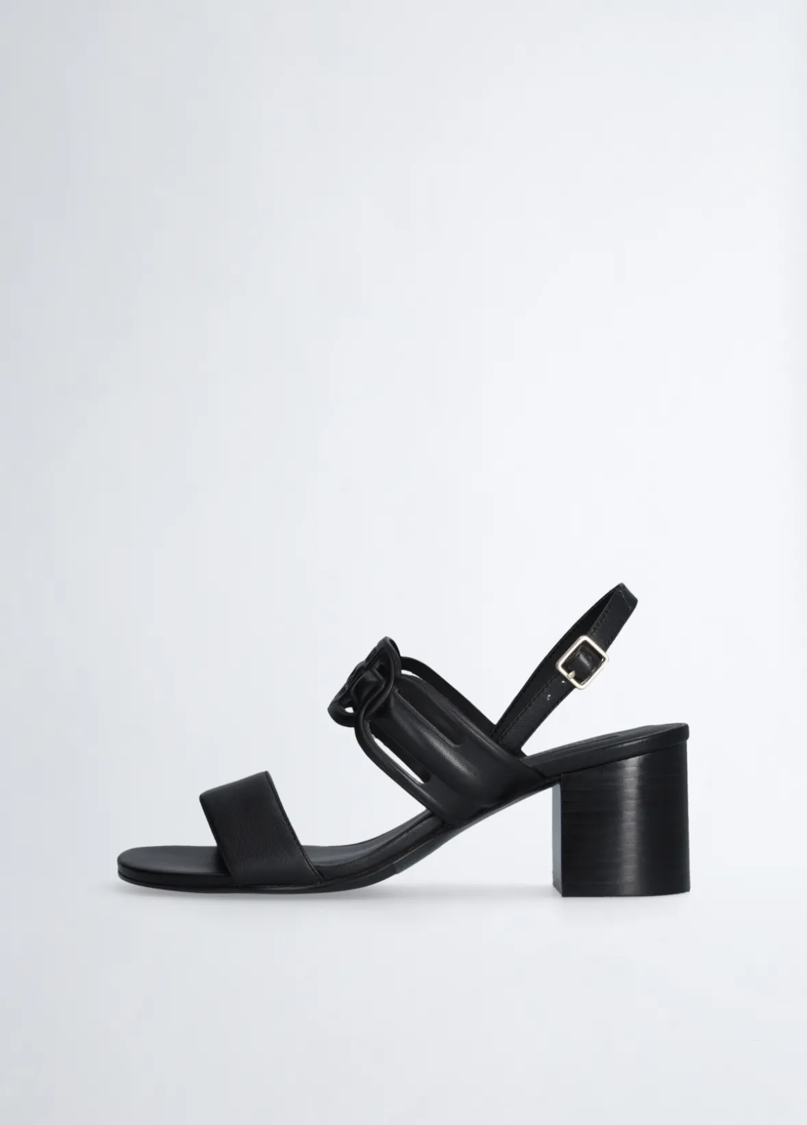 Sandali in pelle con tacco largo