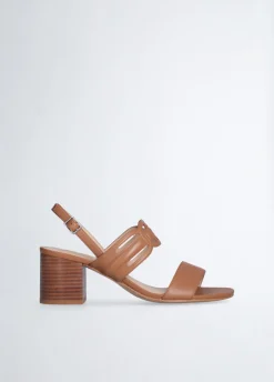 Sandali in pelle con tacco largo