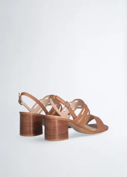 Sandali in pelle con tacco largo