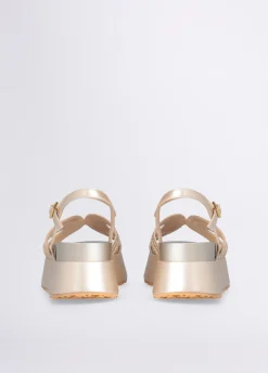 Sandali platform con dettaglio chain