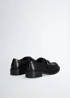 Scarpe in pelle con fibbia