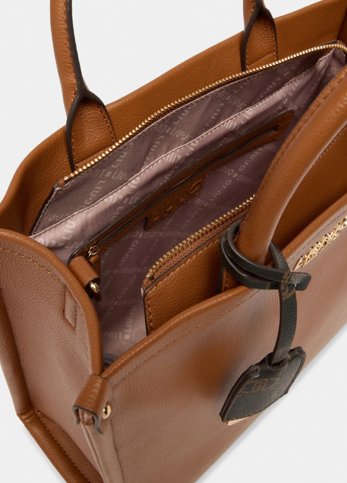Shopping bag media