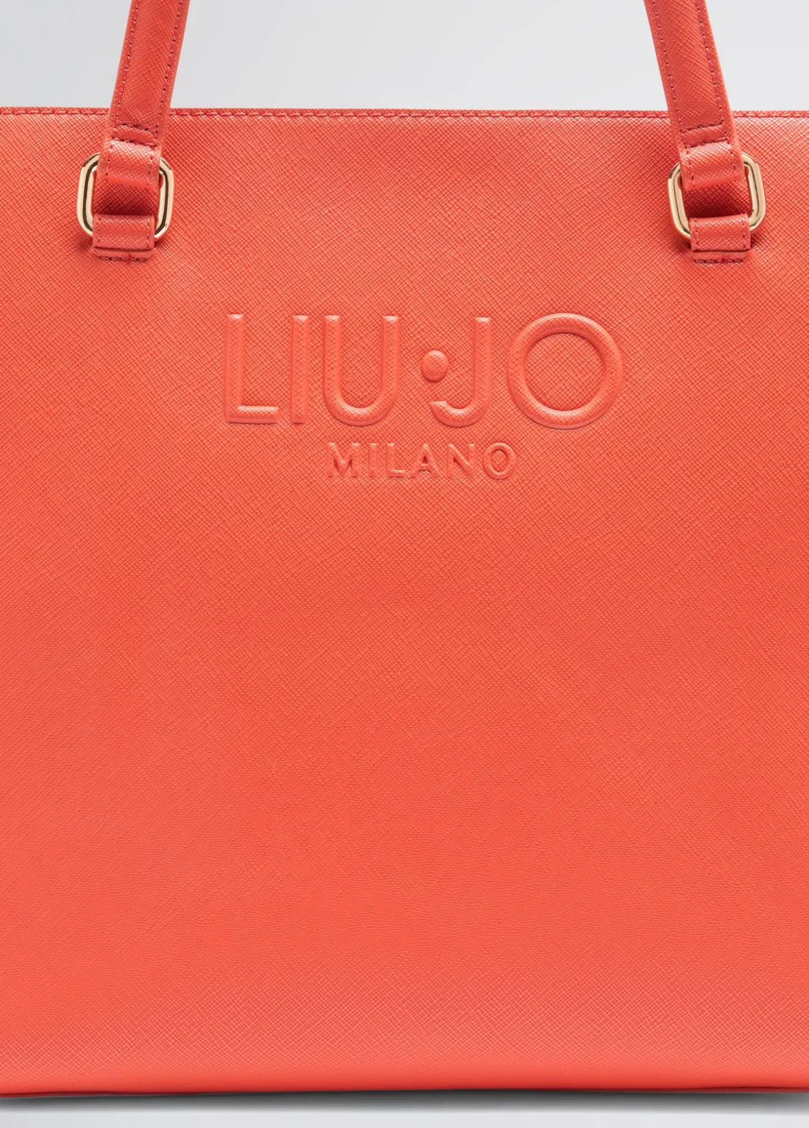 Shopping bag media