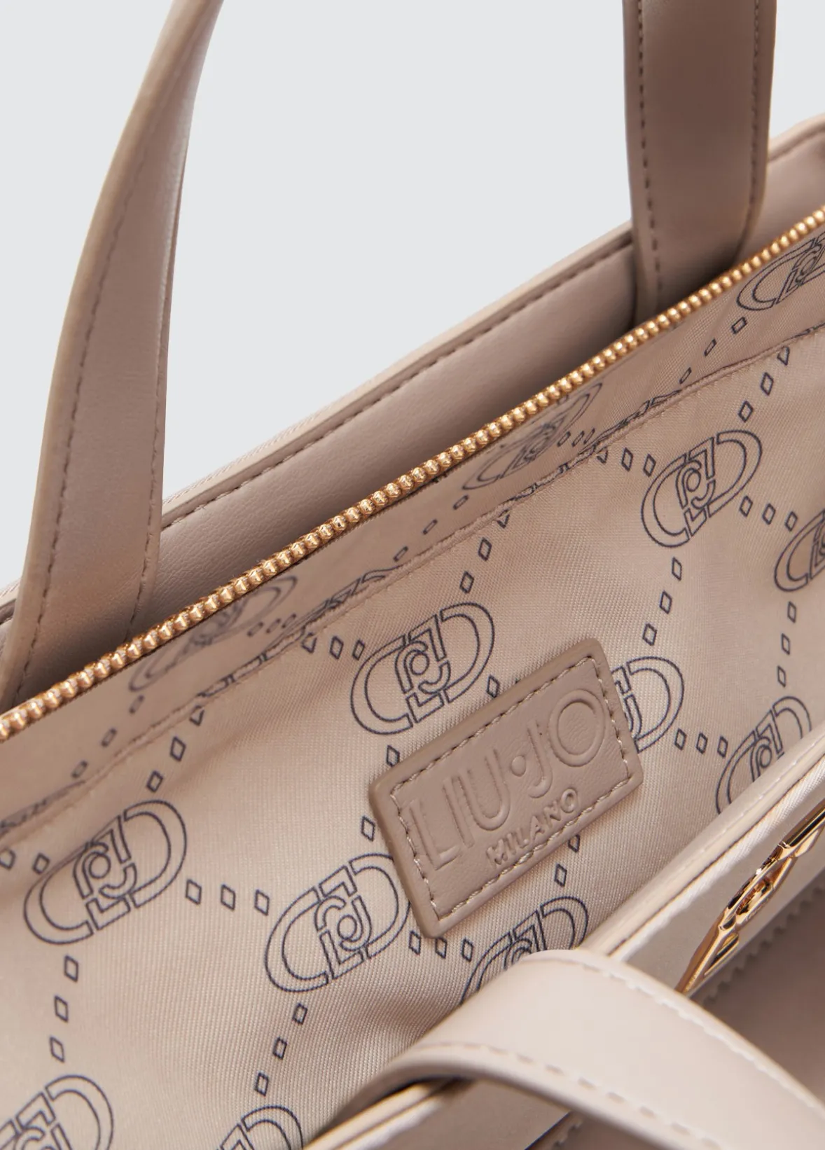 Shopping bag media in nylon