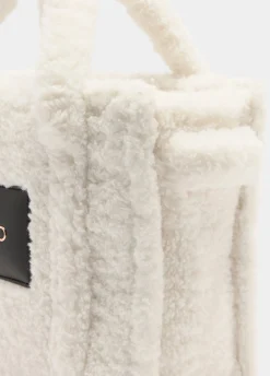Shopping bag media in teddy
