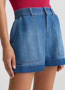 Short in denim