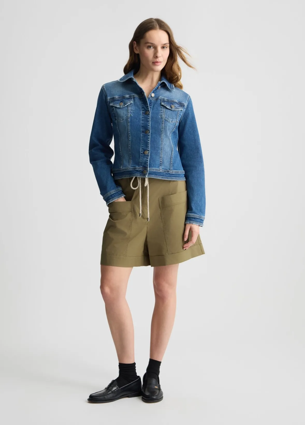 Short in popeline