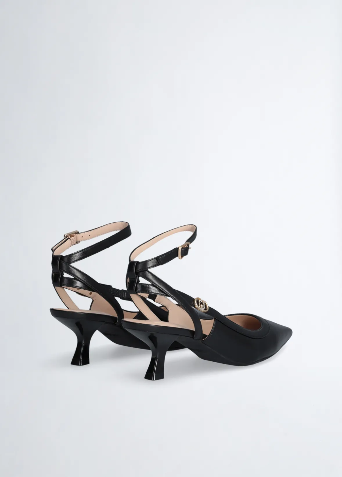 Slingback con tacco basso