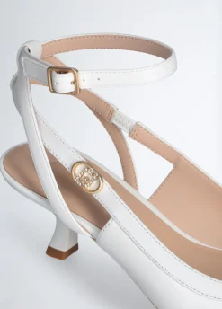 Slingback con tacco basso