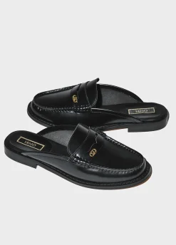 Slippers in pelle