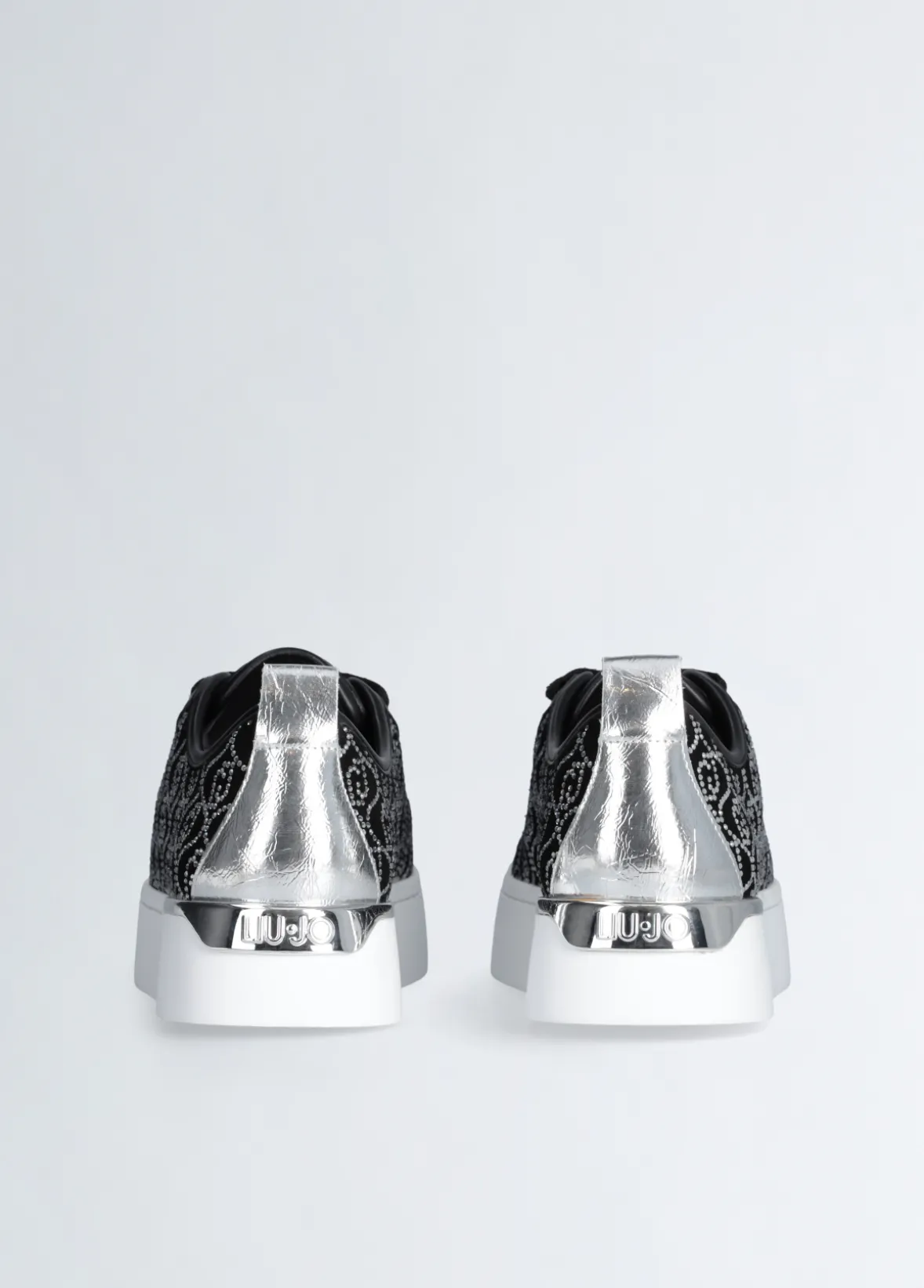 Sneakers con logo strass