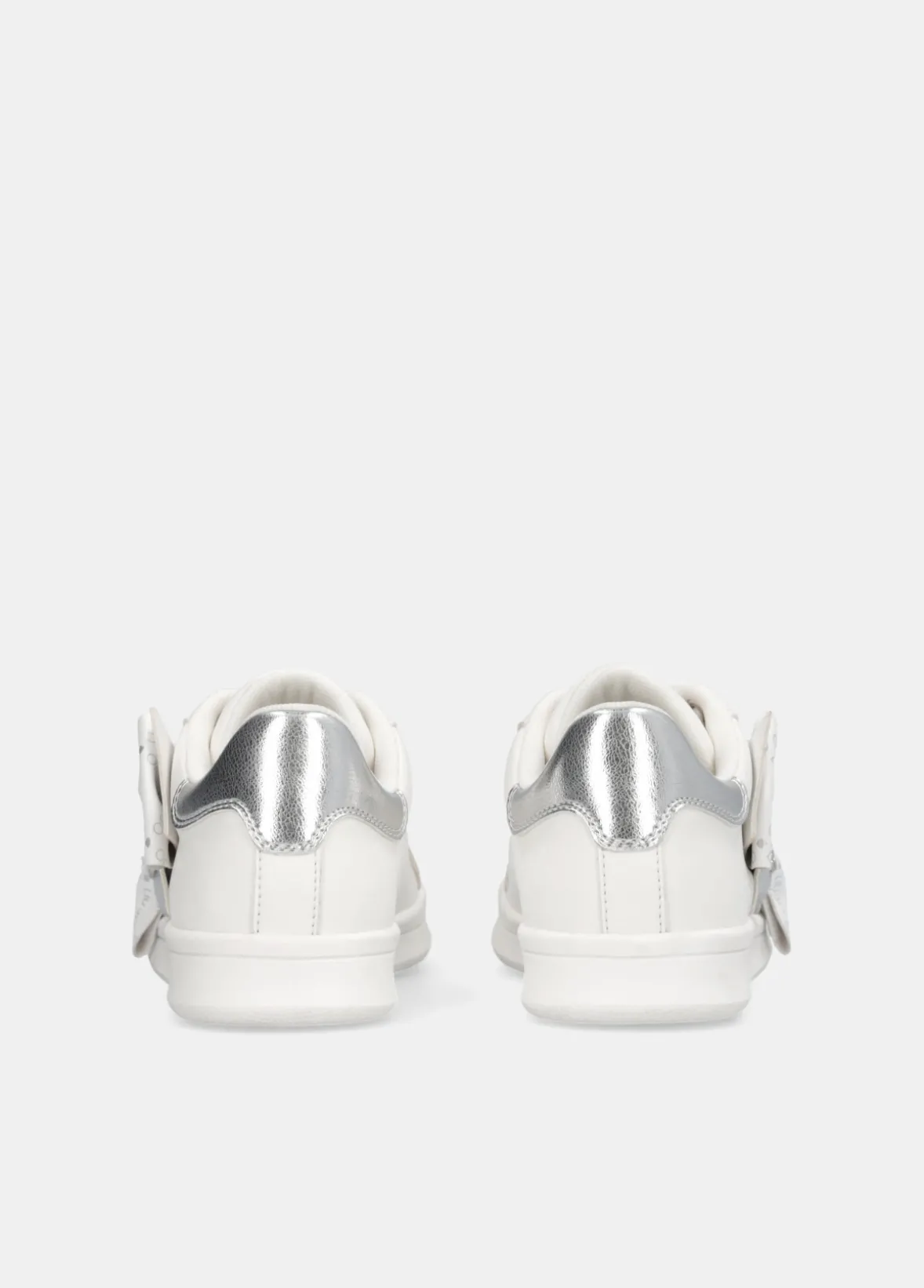 Sneakers con maxi fiocco