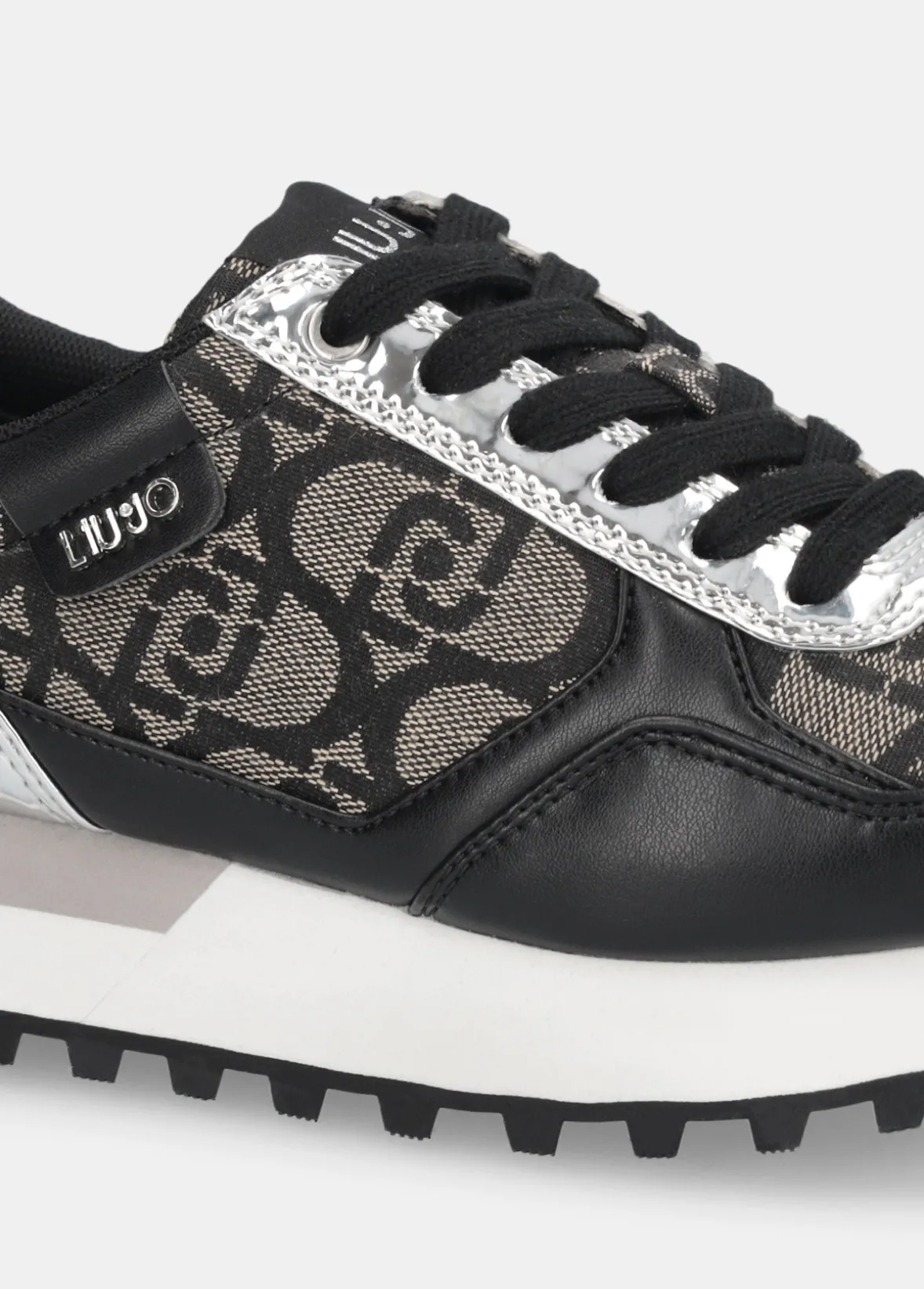 Sneakers con monogram jacquard