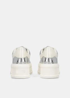 Sneakers in crackle