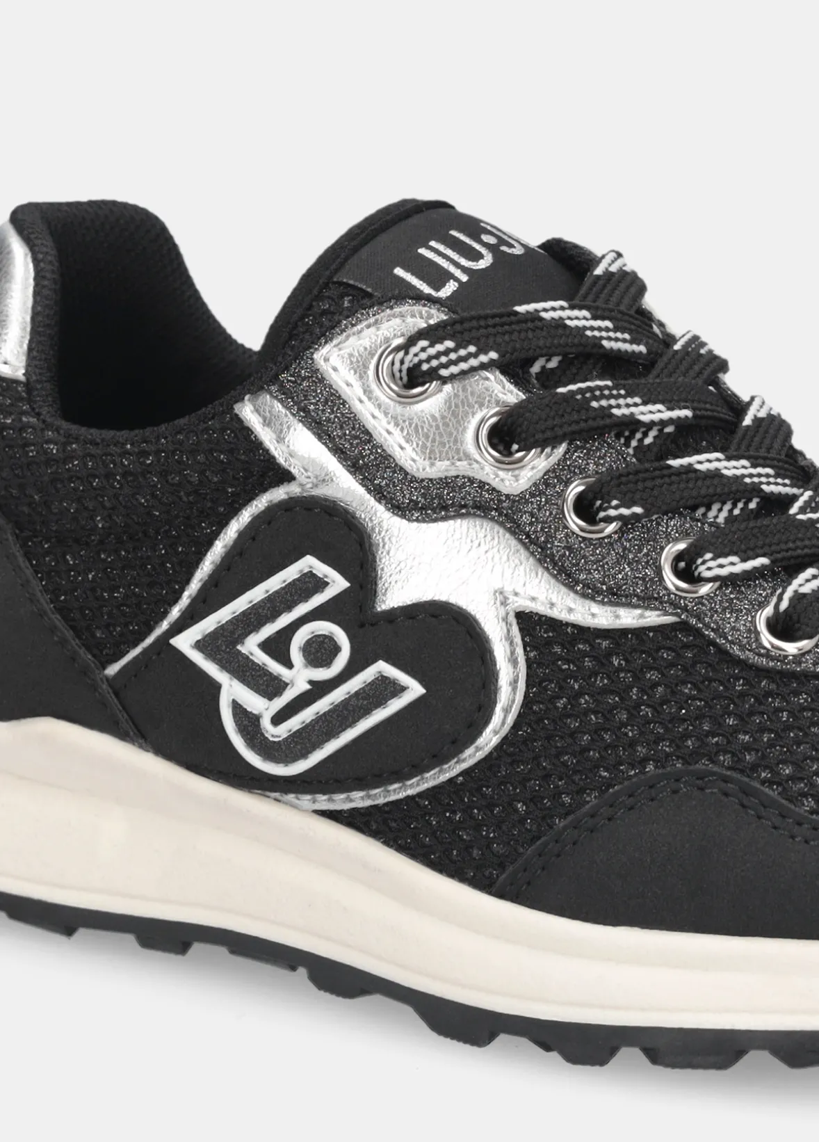 Sneakers in glitter mesh