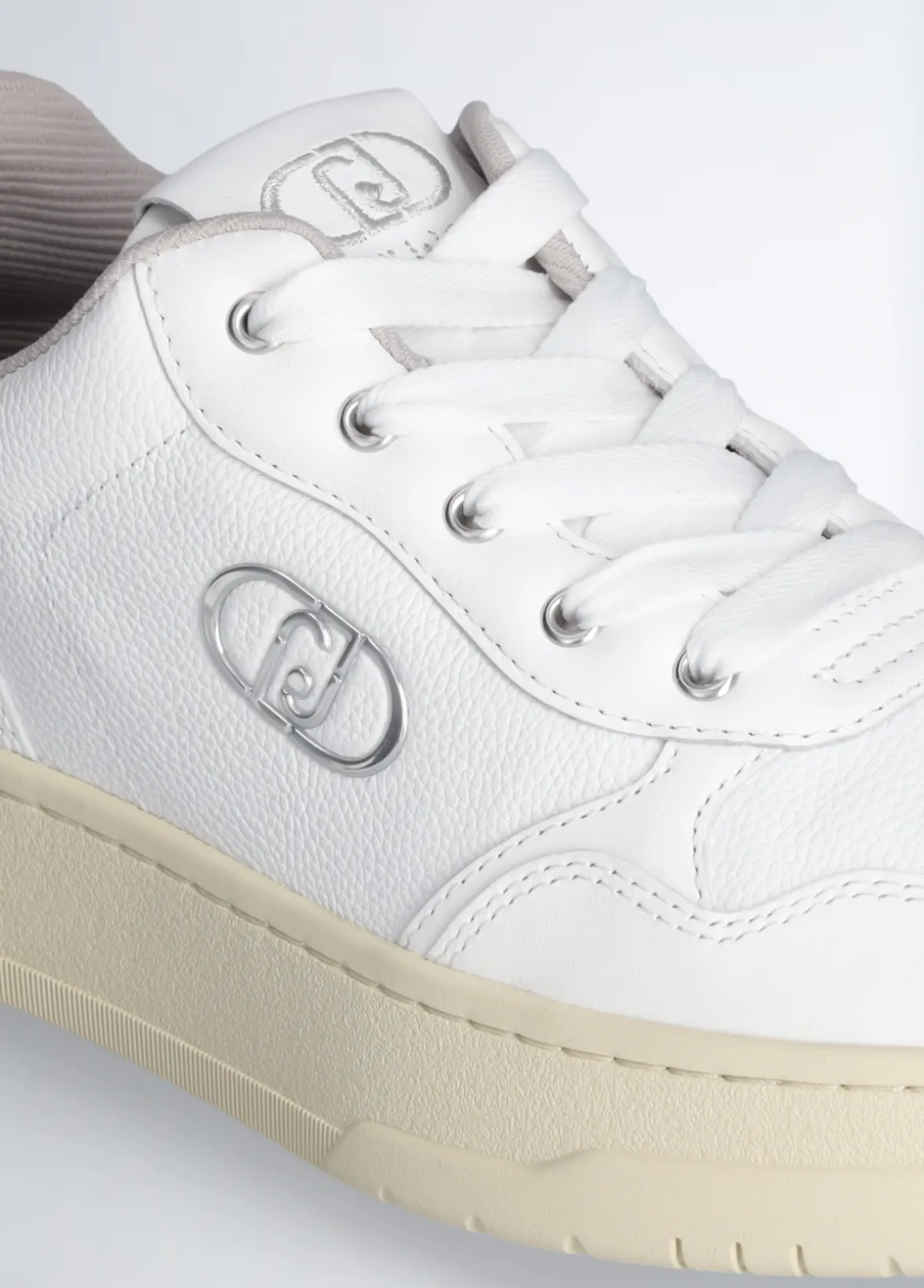 Sneakers in pelle