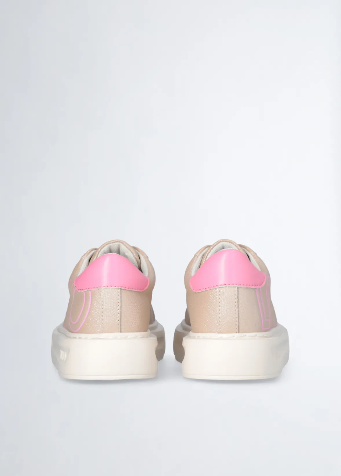 Sneakers platform con maxi logo
