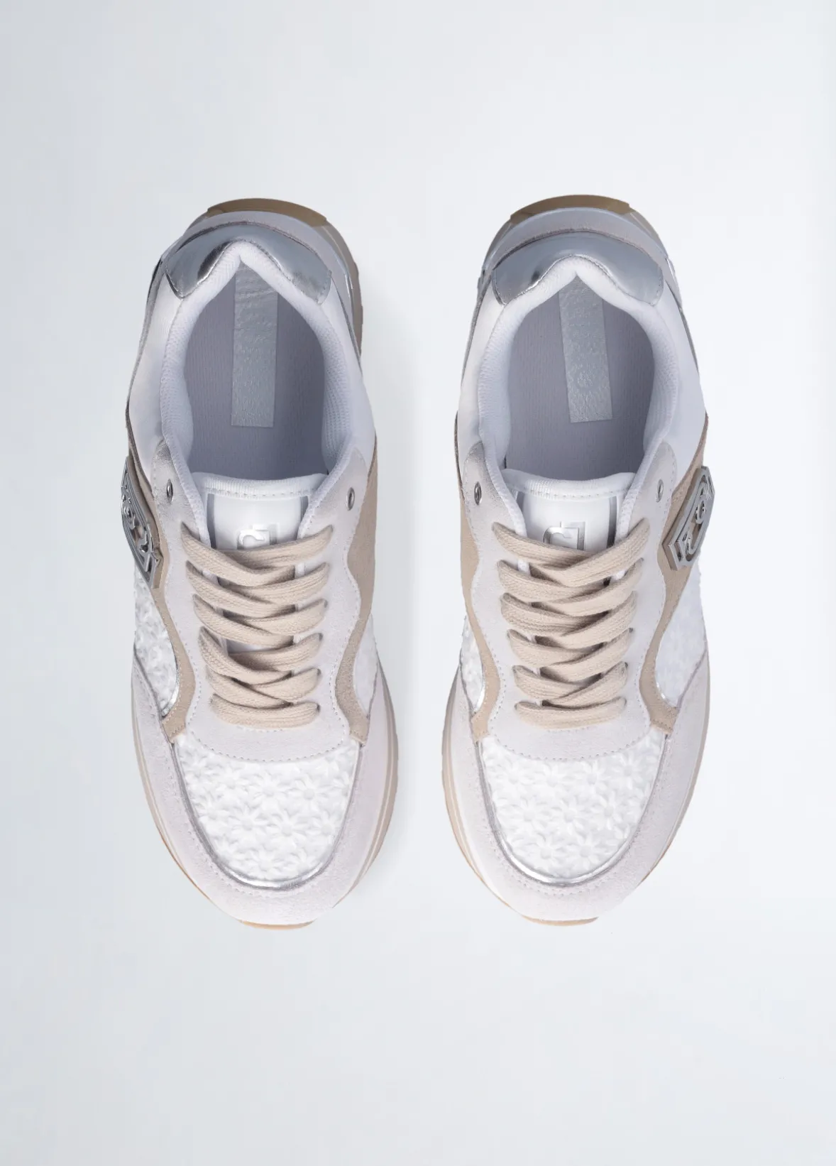 Sneakers platform con ricami floreali