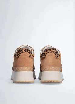 Sneakers platform traforate