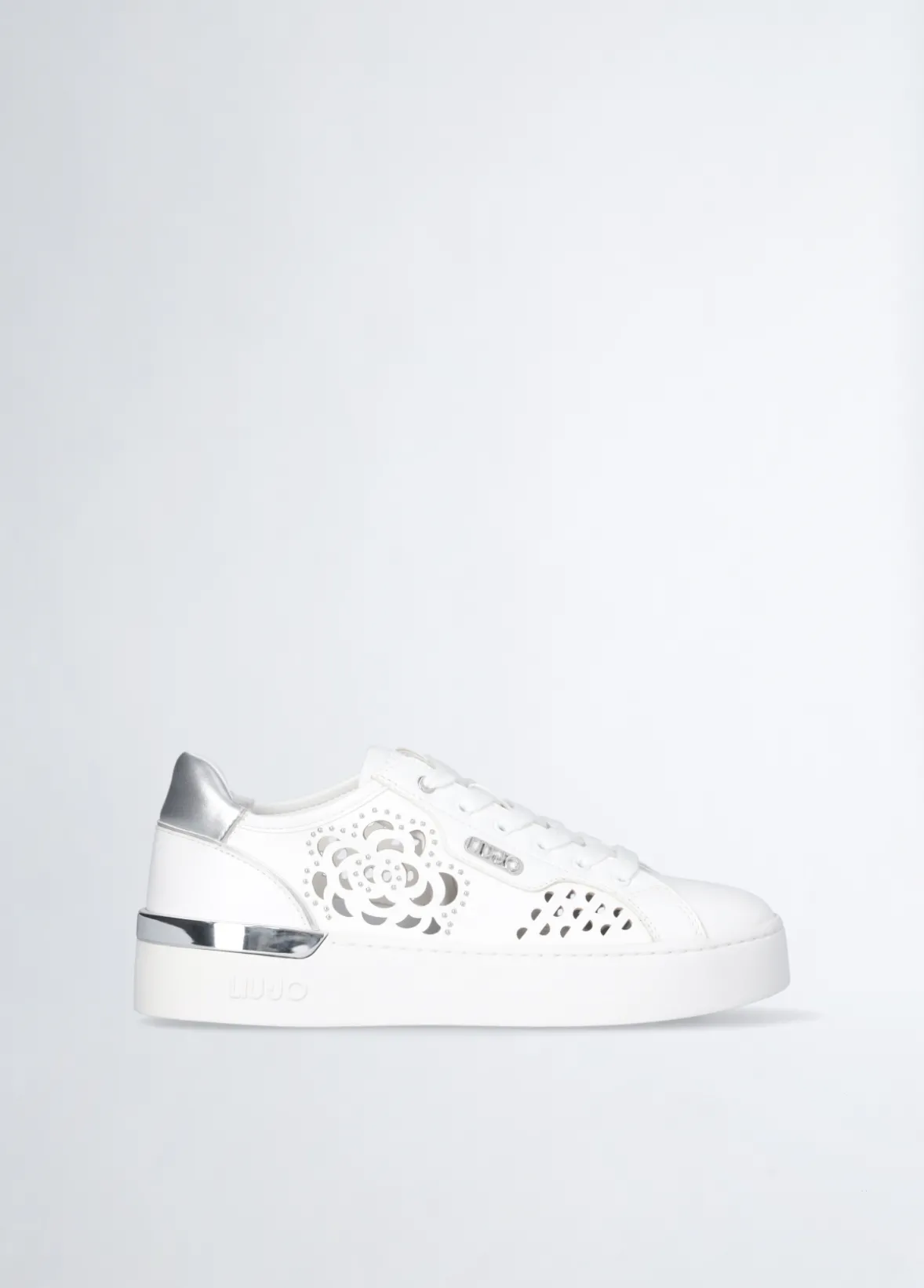 Sneakers traforate