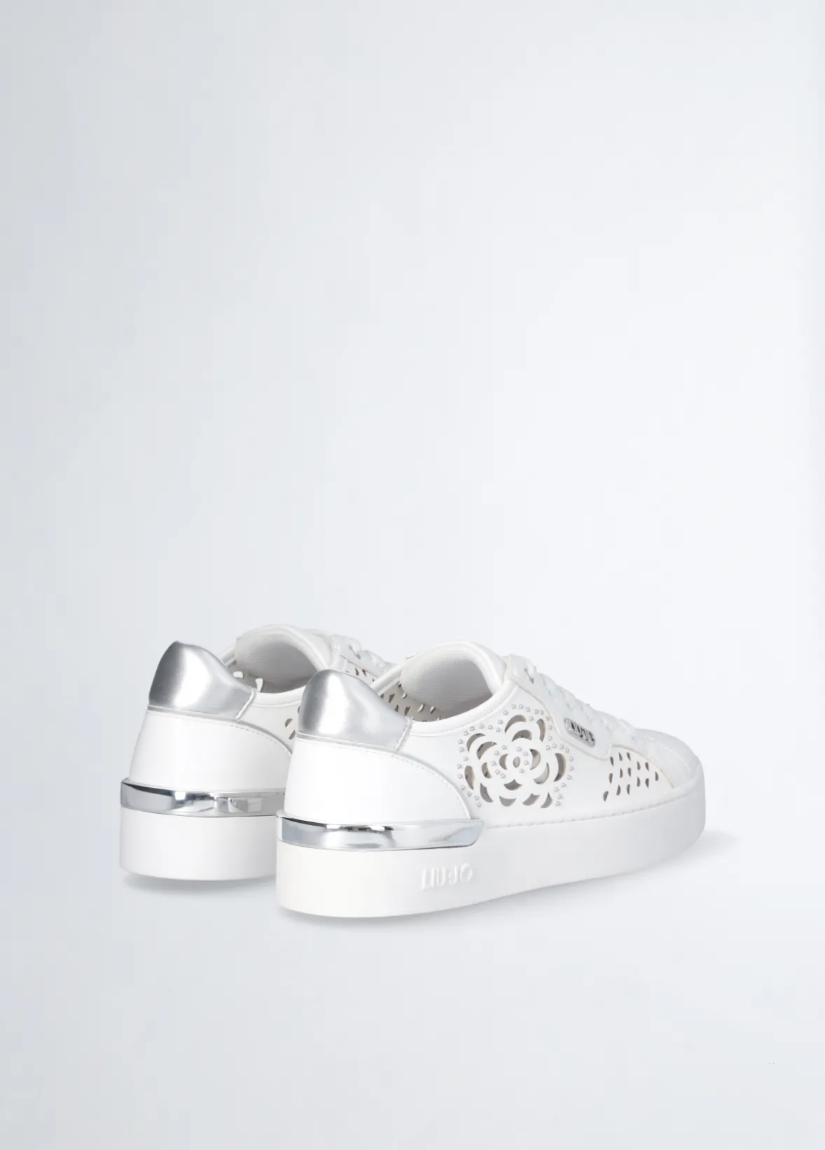 Sneakers traforate