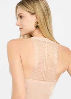 Top con pizzo