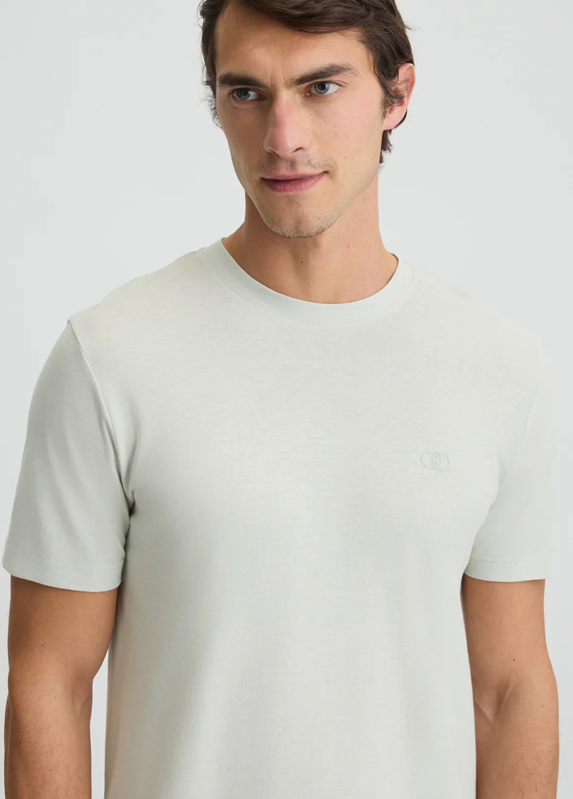 T-shirt color ghiaccio