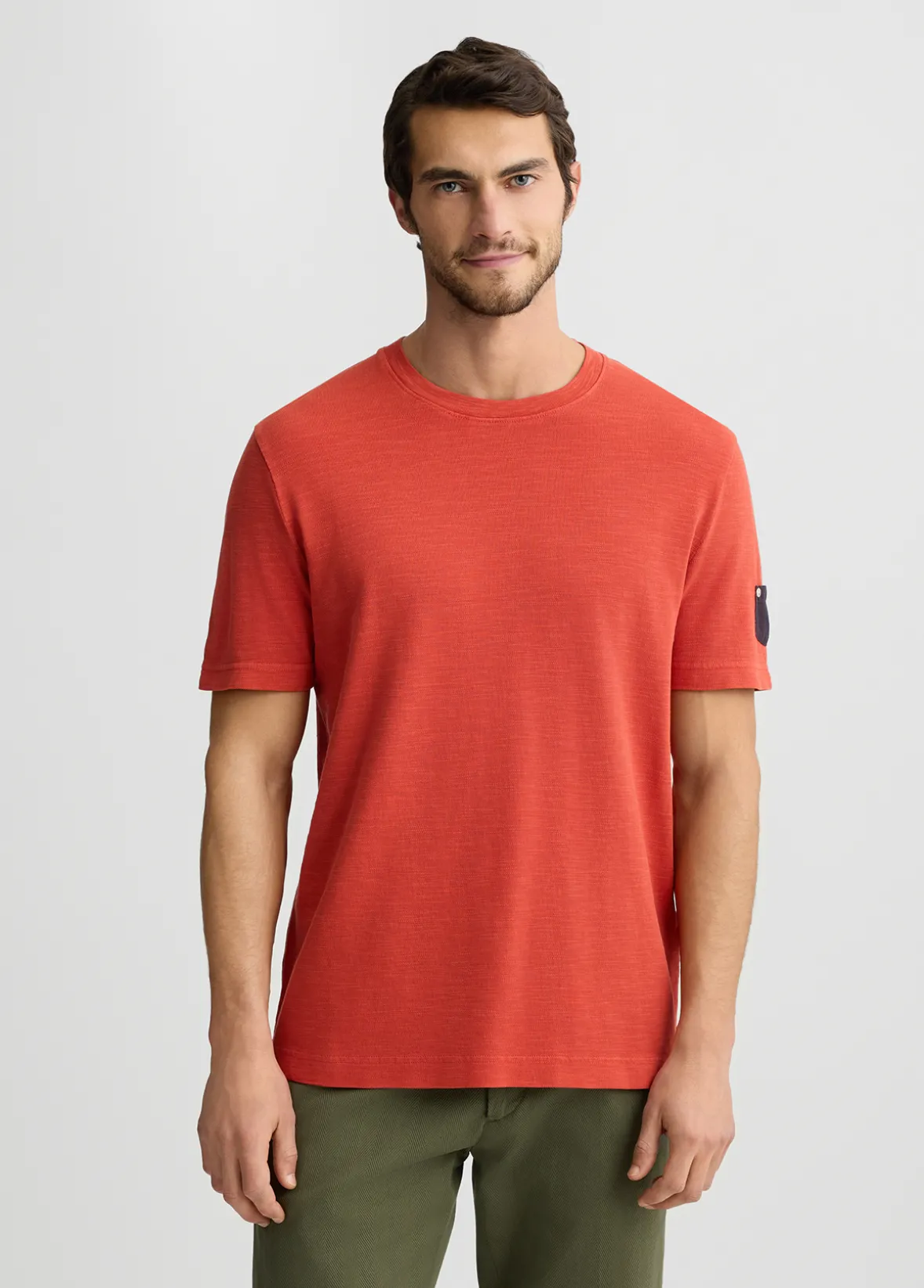 T-shirt con applicazione