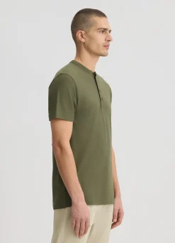 T-shirt con bottoni
